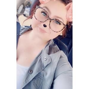 Meet your Posher, Leanna